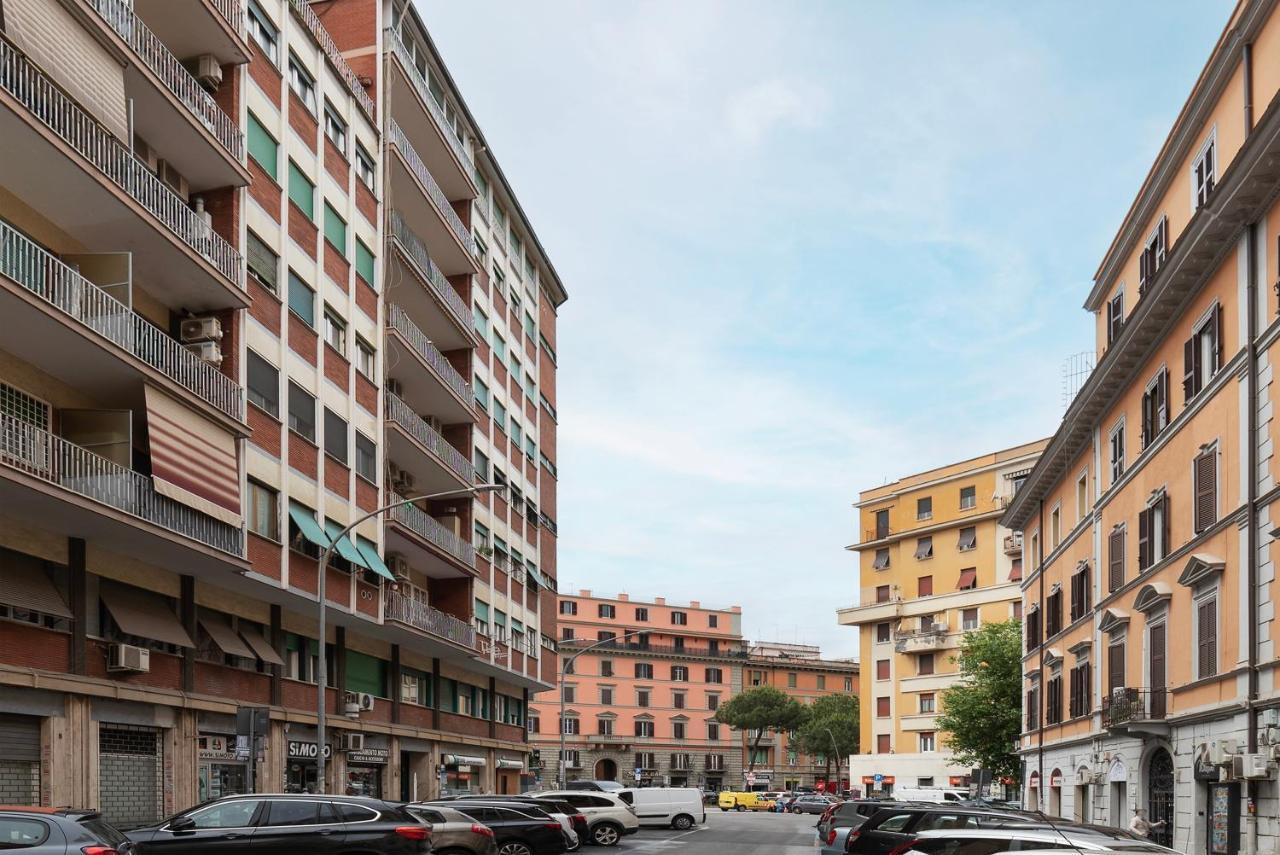Piazza Re Di Roma Comfy Apartment Exterior foto
