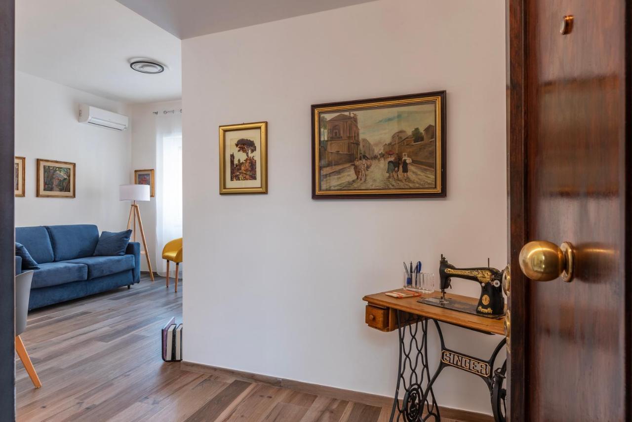 Piazza Re Di Roma Comfy Apartment Exterior foto